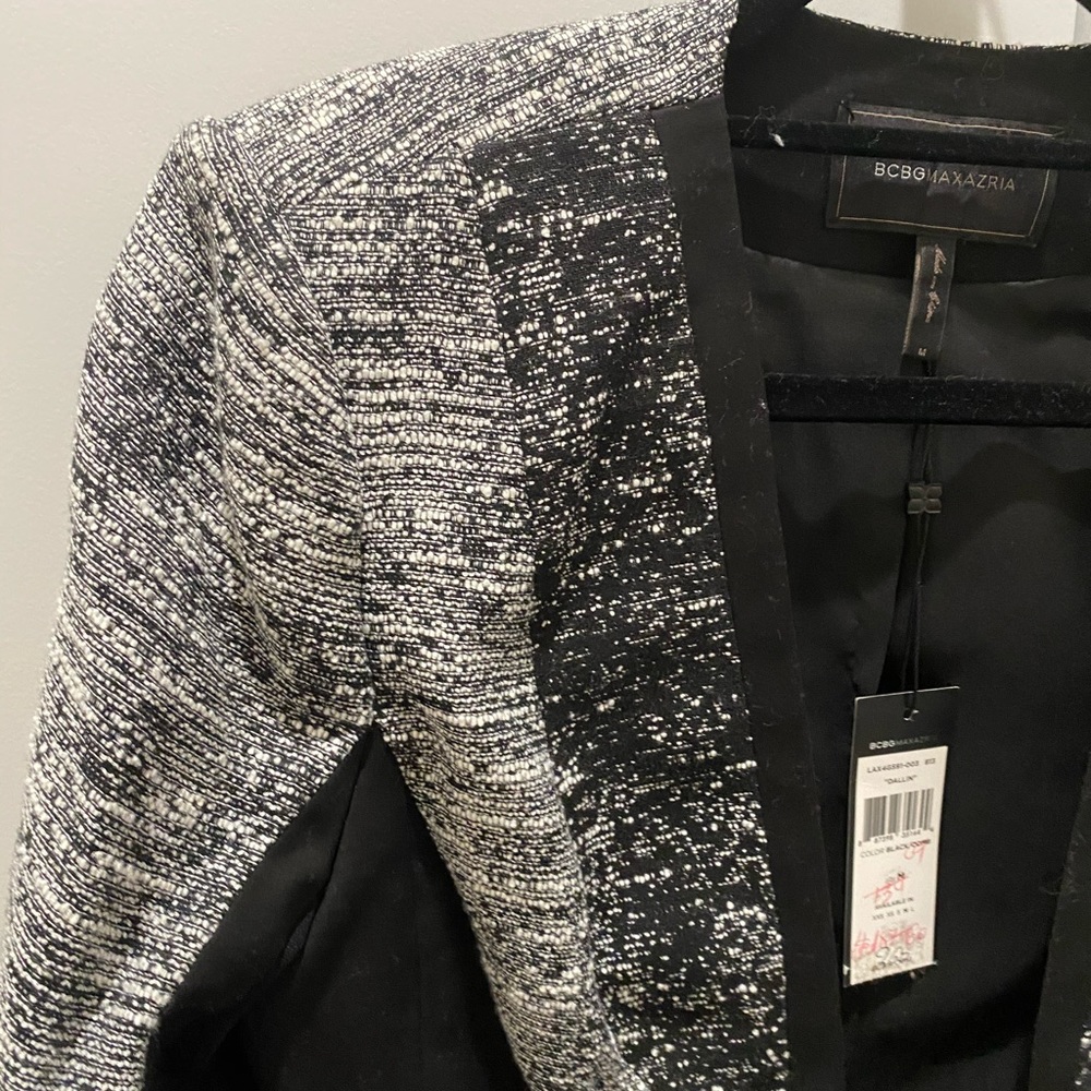 Tweed Cropped Blazer